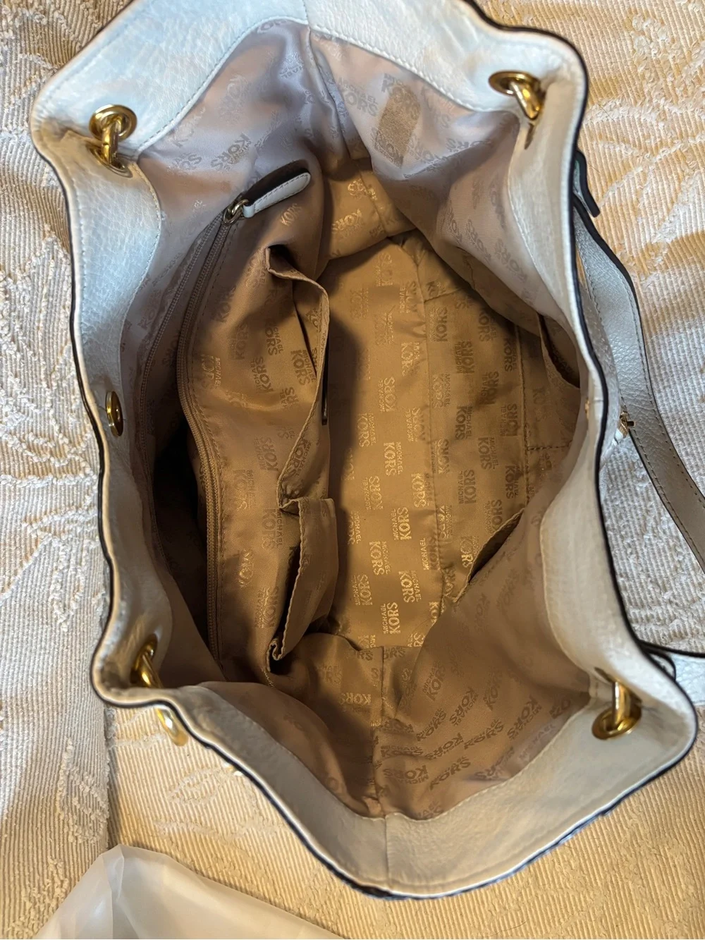 Michael Kors Moxley Shoulder Bag